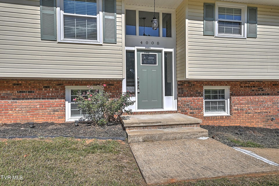 Photo #2: 4008 Black Oak Drive