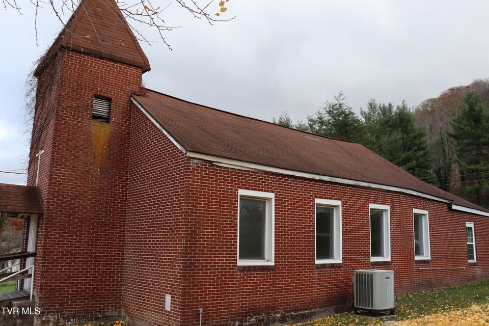 Photo #15: 313 Kentucky Avenue