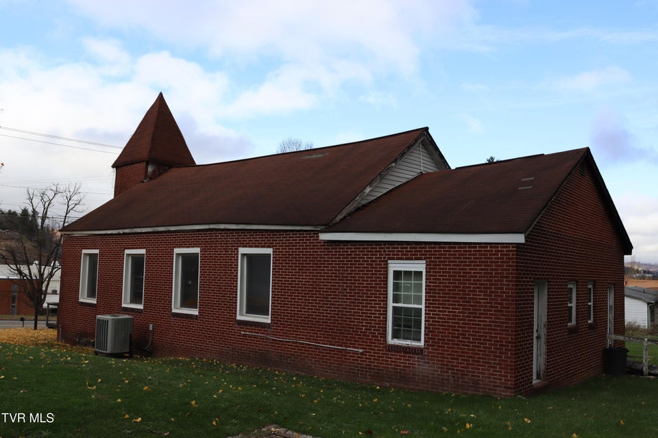 Photo #14: 313 Kentucky Avenue