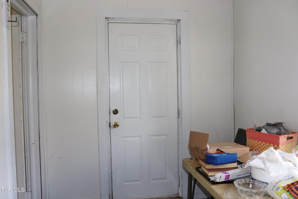 Photo #33: 313 Kentucky Avenue