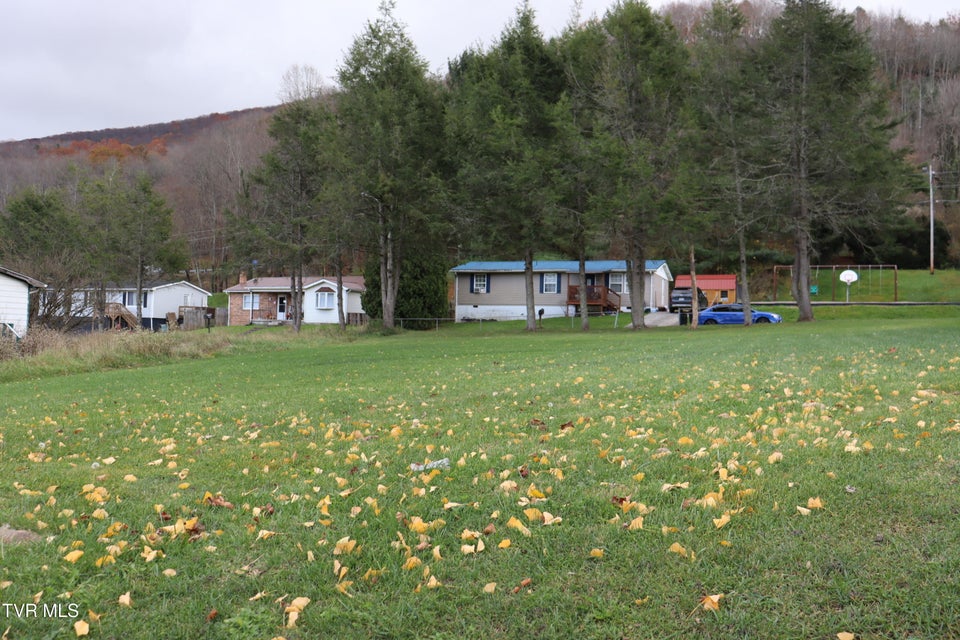 Photo #3: 309 Kentucky Avenue