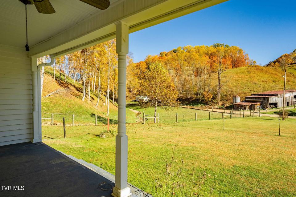 Photo #48: 1128 Drakes Creek Road