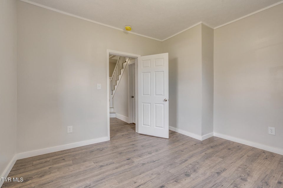 Photo #18: 628 Fairview Avenue