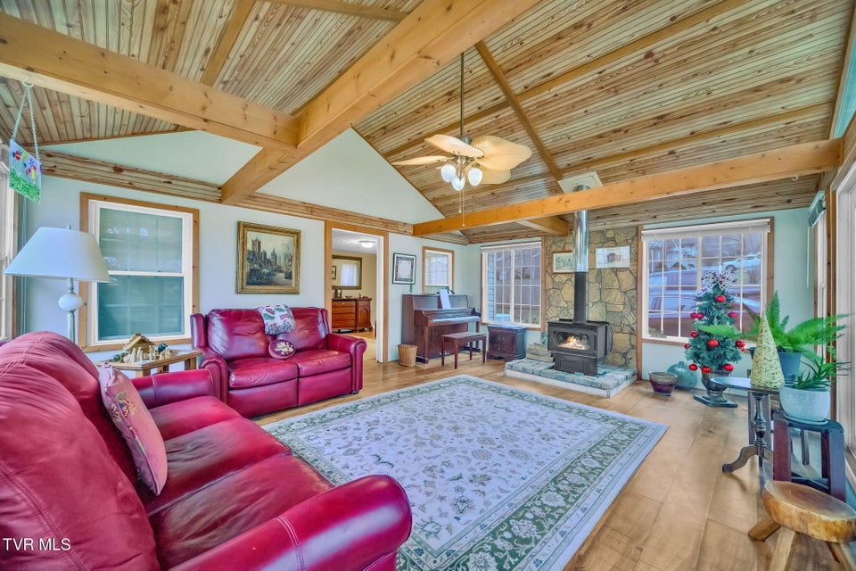 Photo #3: 146 Luttrell Street
