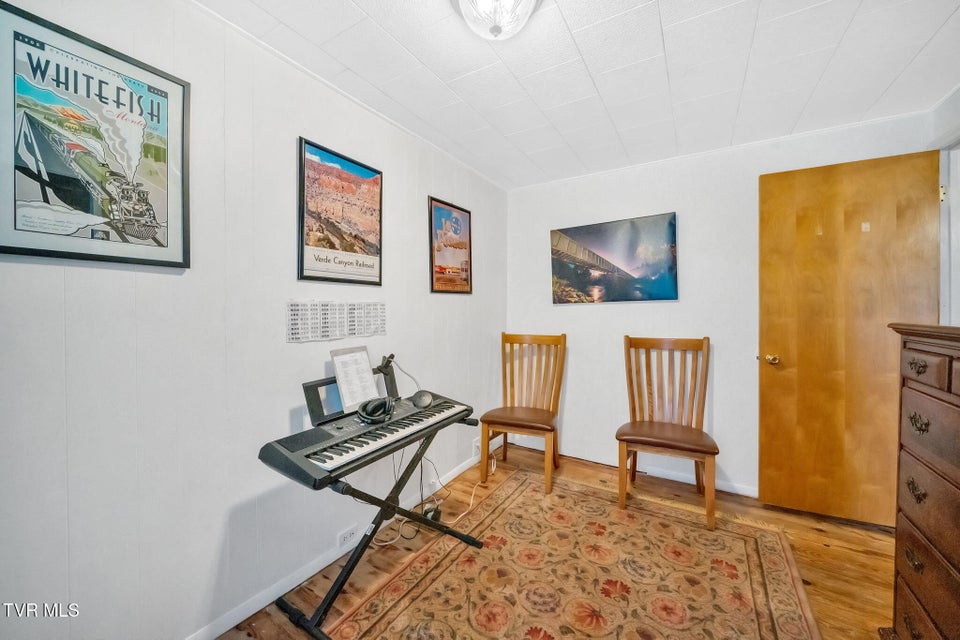 Photo #23: 146 Luttrell Street