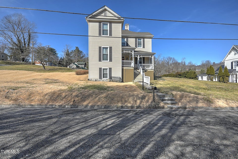 Photo #7: 196 Cypress Street