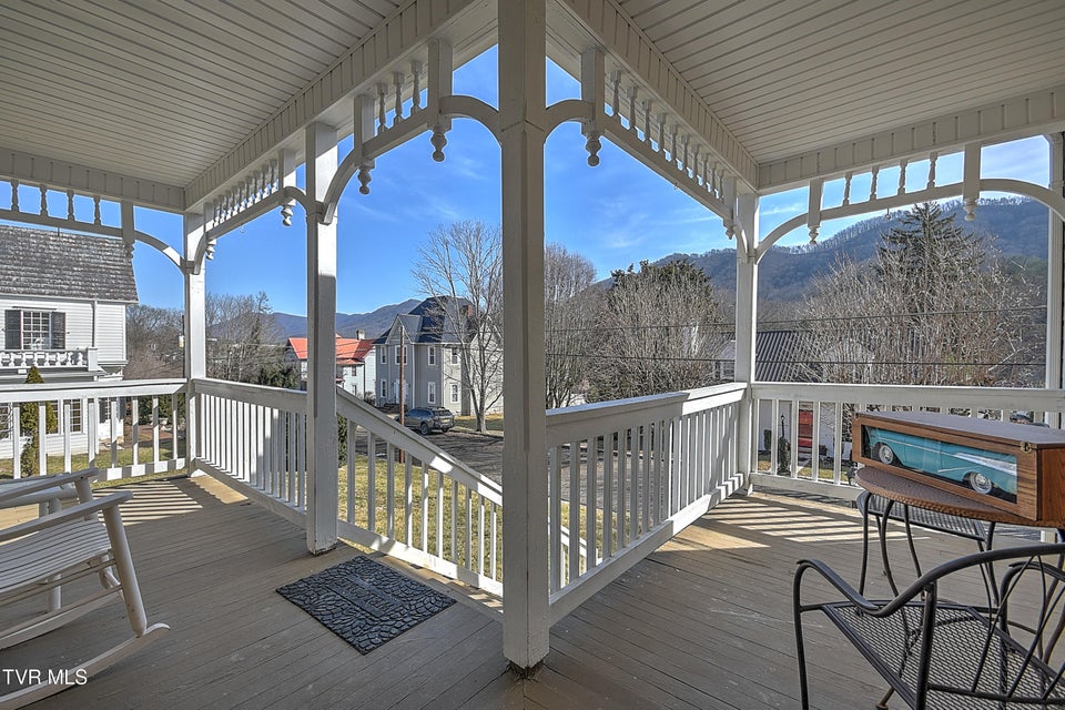 Photo #11: 196 Cypress Street