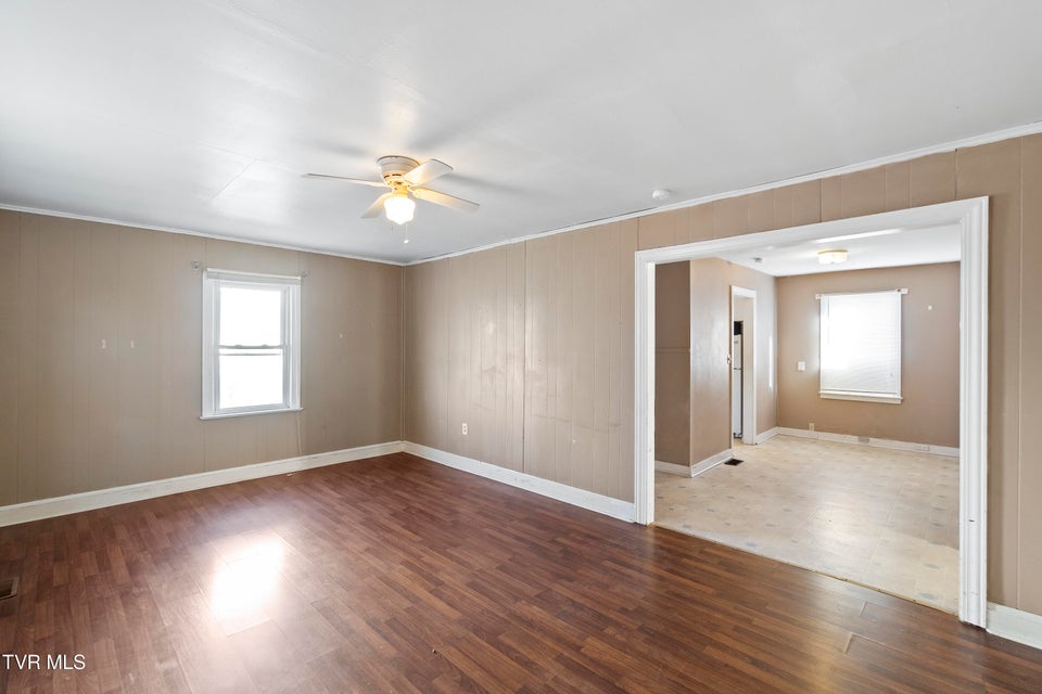 Photo #16: 1111 Forest Street