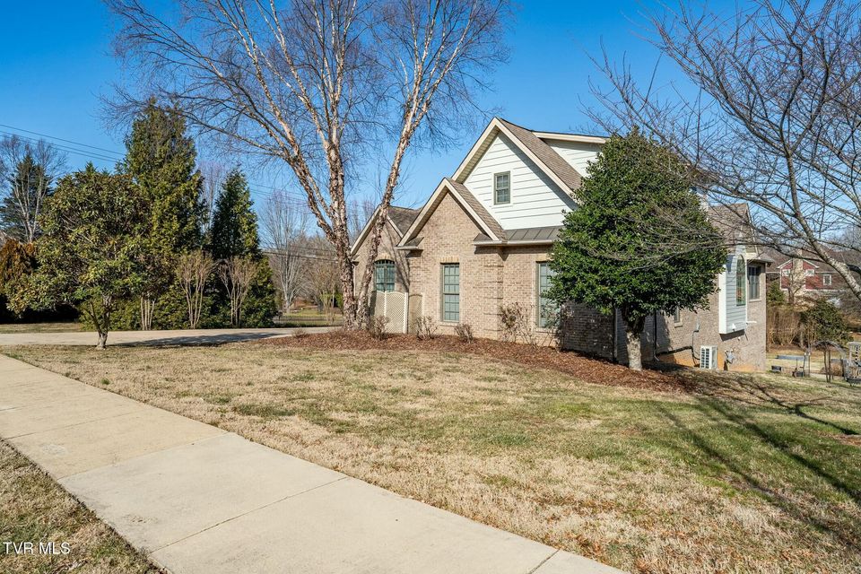 Photo #46: 1001 Willows Trace Drive