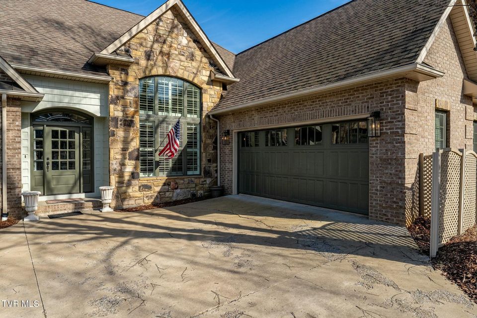 Photo #42: 1001 Willows Trace Drive