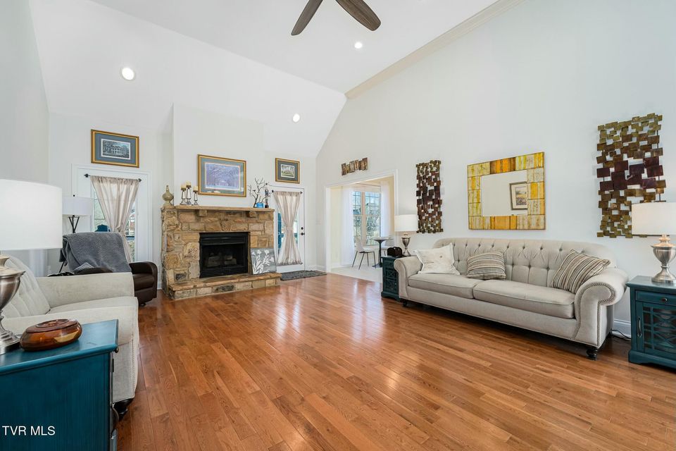 Photo #5: 1001 Willows Trace Drive