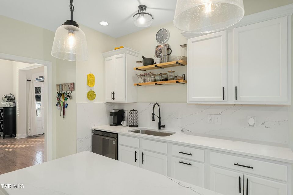 Photo #13: 1001 Willows Trace Drive