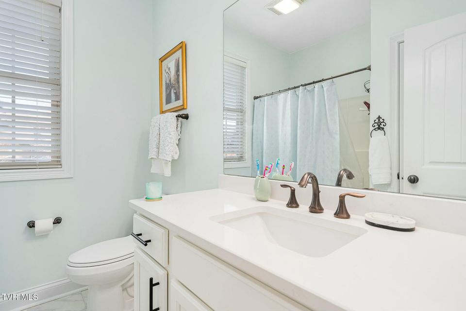 Photo #17: 1001 Willows Trace Drive