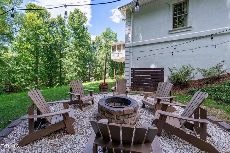 Photo #64: 112 Black Thorn Drive