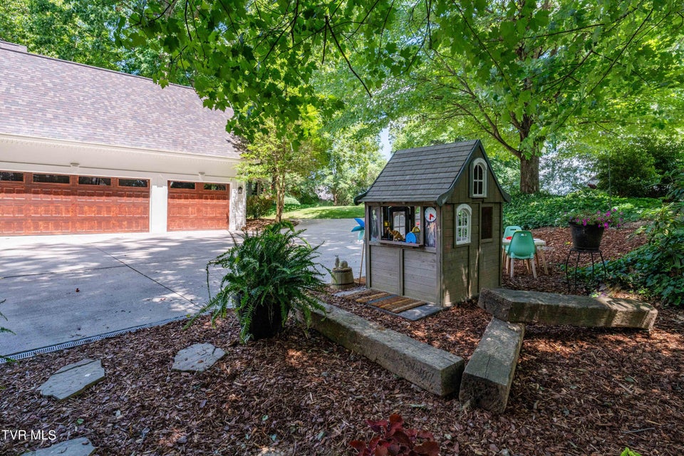Photo #70: 112 Black Thorn Drive