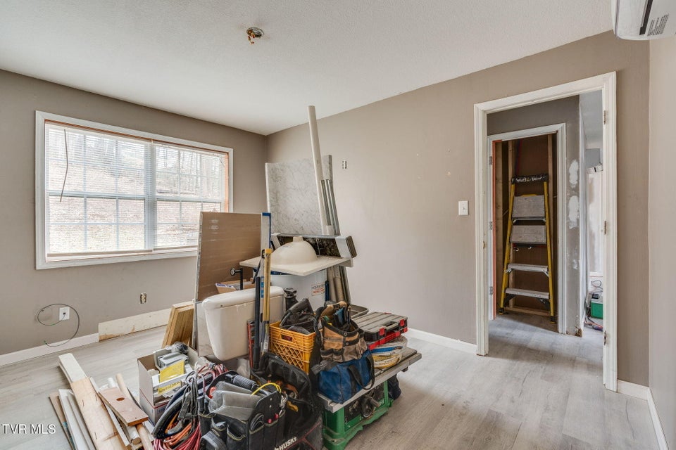 Photo #54: 1810 Parkwood Lane