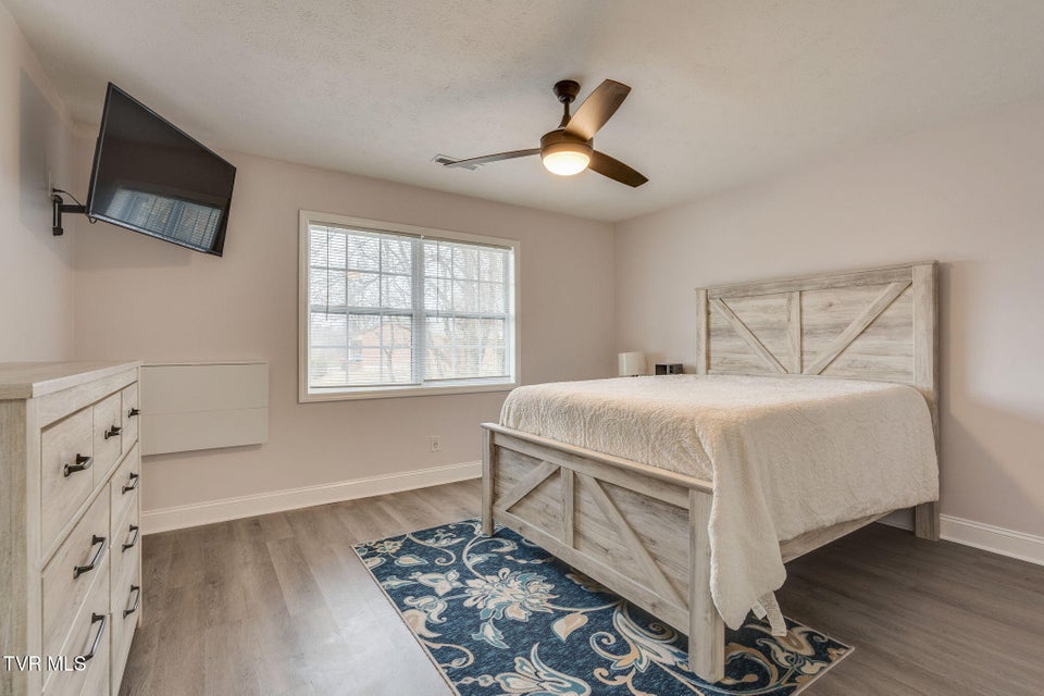Photo #29: 1810 Parkwood Lane