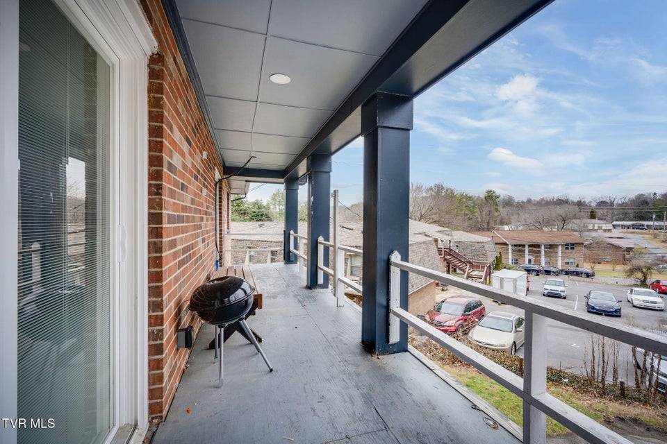 Photo #38: 1810 Parkwood Lane