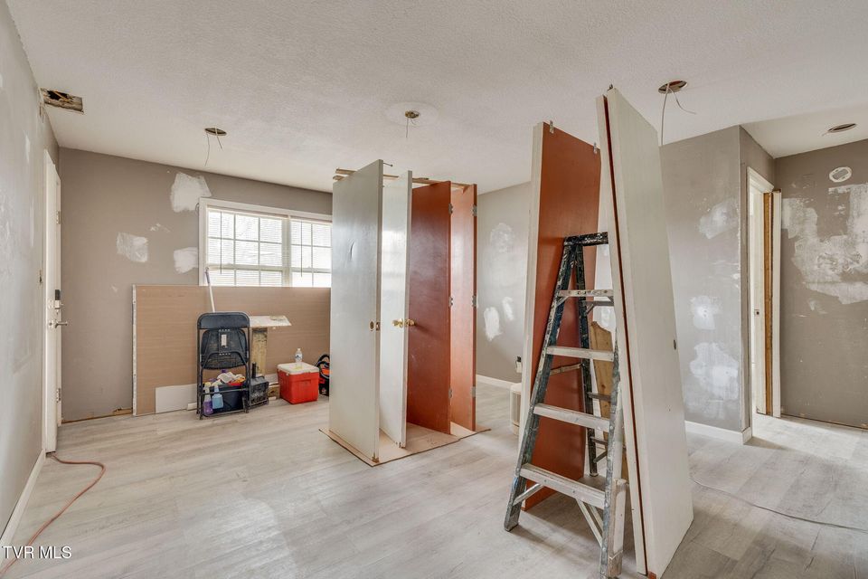 Photo #57: 1810 Parkwood Lane