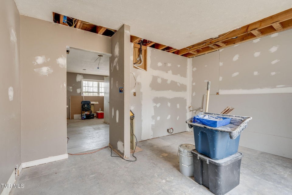 Photo #60: 1810 Parkwood Lane