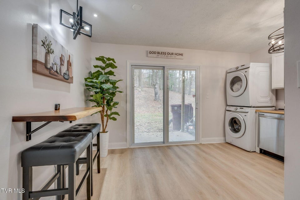 Photo #9: 1810 Parkwood Lane