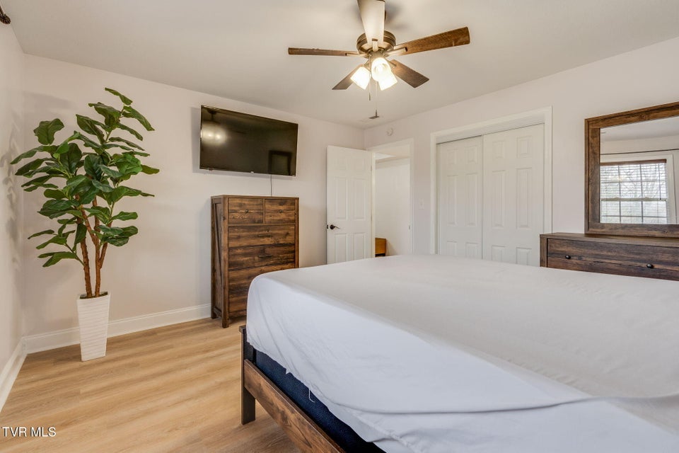 Photo #13: 1810 Parkwood Lane
