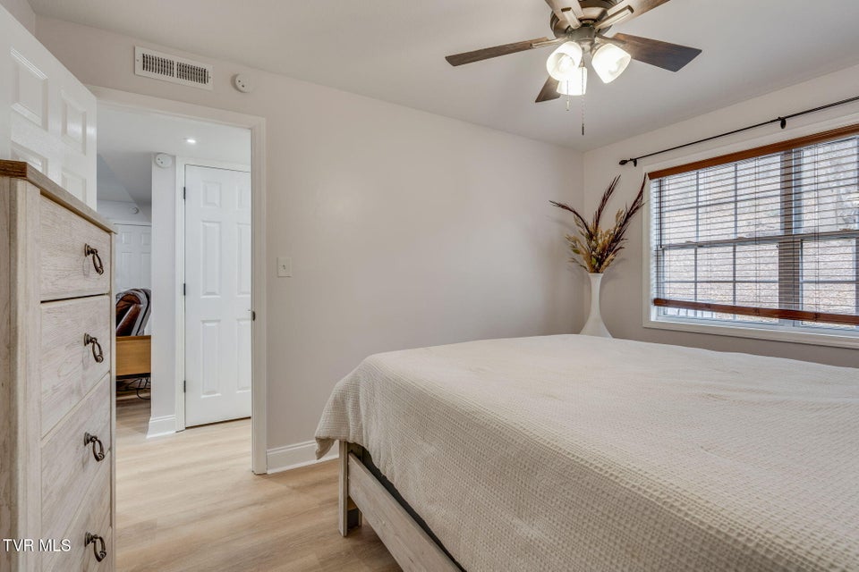 Photo #18: 1810 Parkwood Lane