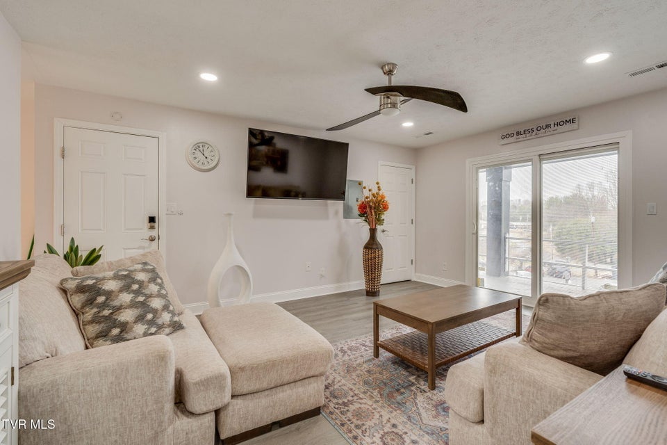 Photo #23: 1810 Parkwood Lane
