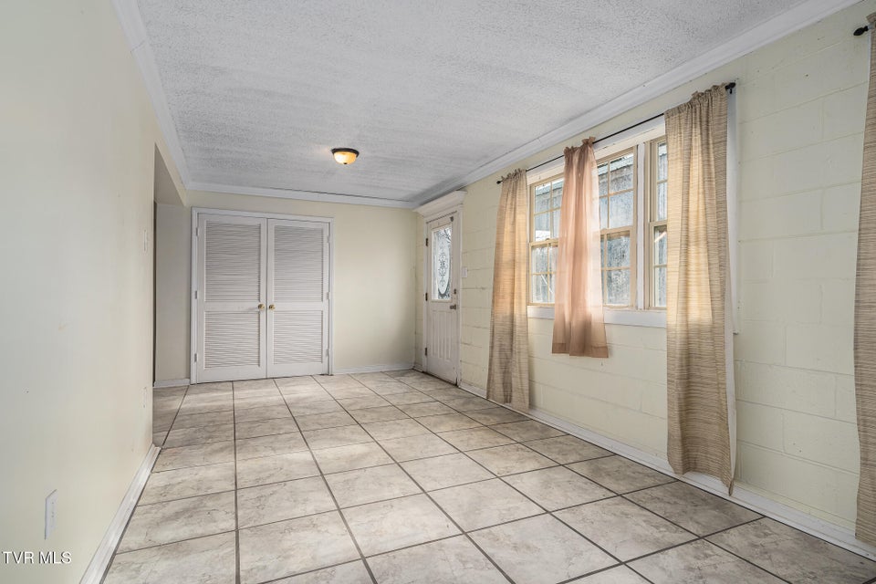 Photo #9: 2315 Bay Street