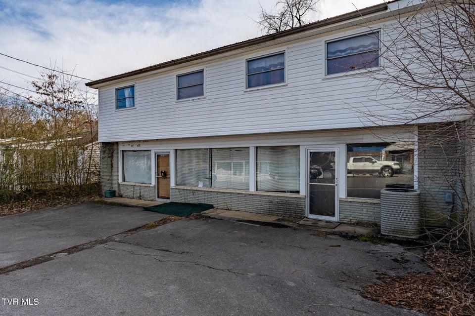 Photo #66: 2315 Bay Street