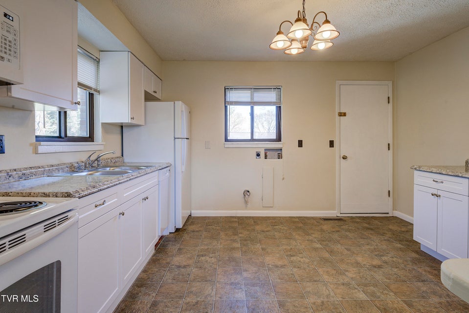 Photo #8: 1351 Cora Lane