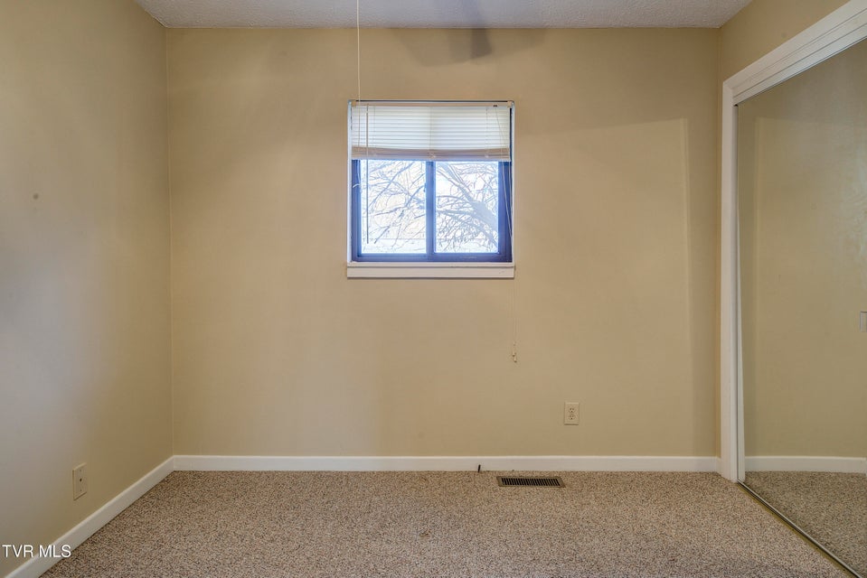 Photo #41: 1351 Cora Lane
