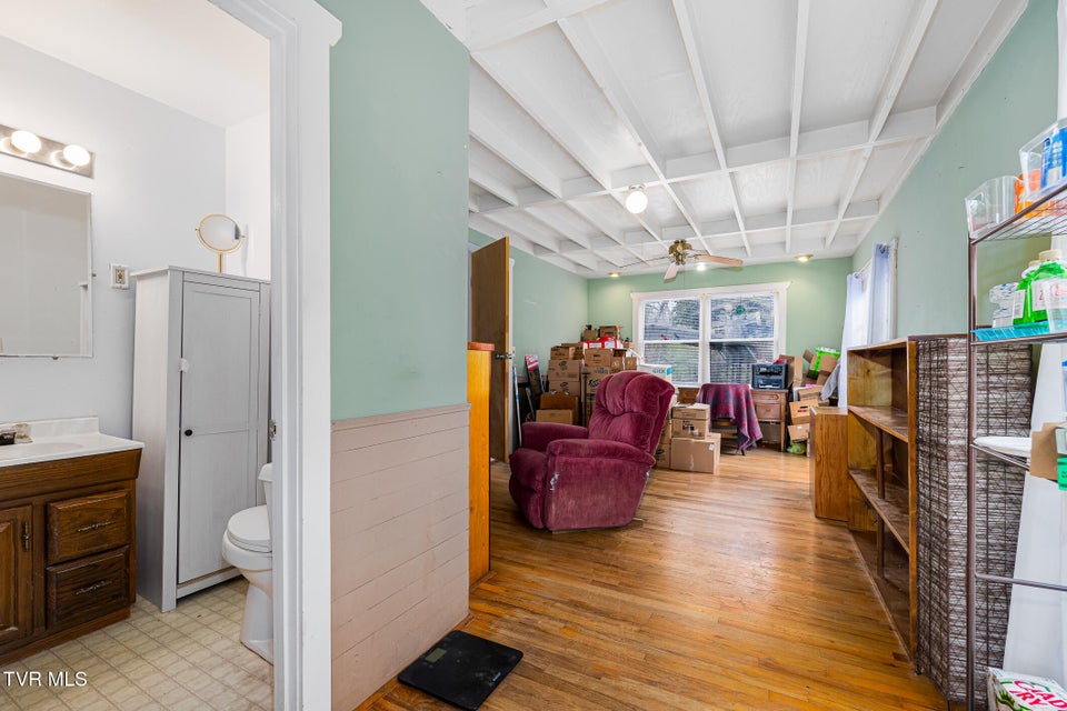 Photo #21: 1115 Oak Street Extension