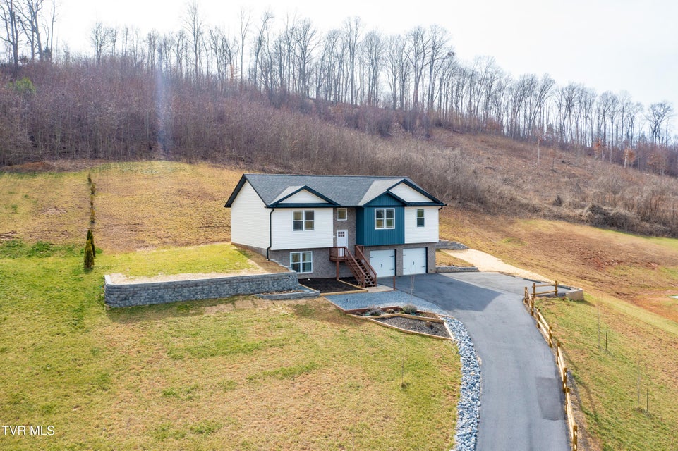 Photo #7: 723 Central Heights Road