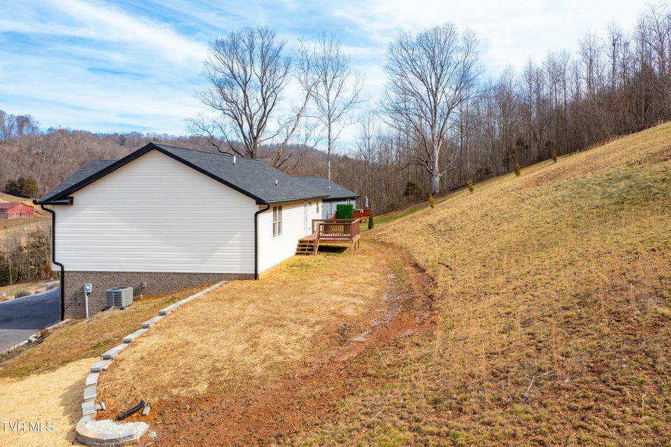 Photo #46: 723 Central Heights Road