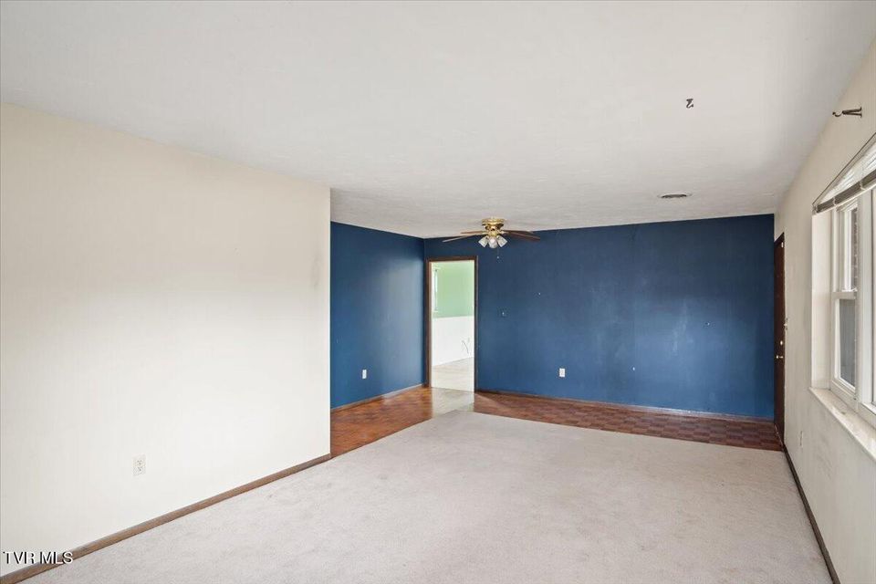 Photo #8: 716 Lakewood Drive