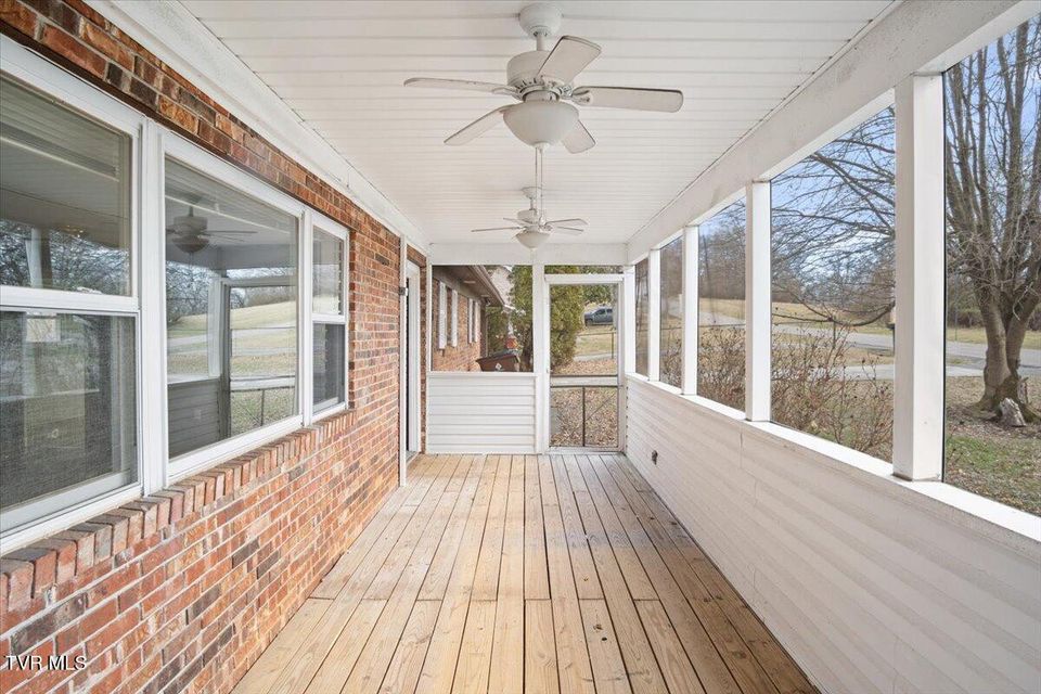 Photo #10: 716 Lakewood Drive