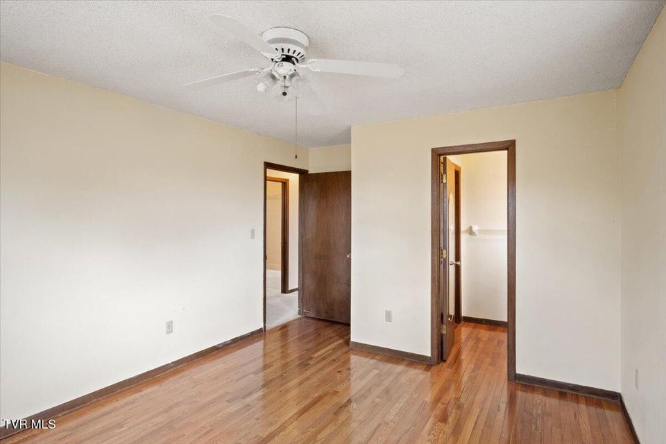 Photo #12: 716 Lakewood Drive