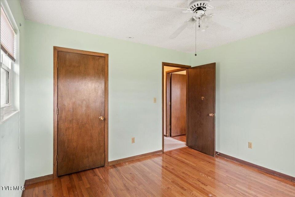 Photo #15: 716 Lakewood Drive
