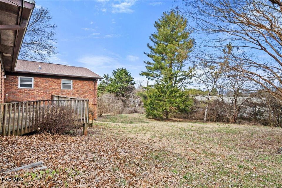 Photo #32: 716 Lakewood Drive