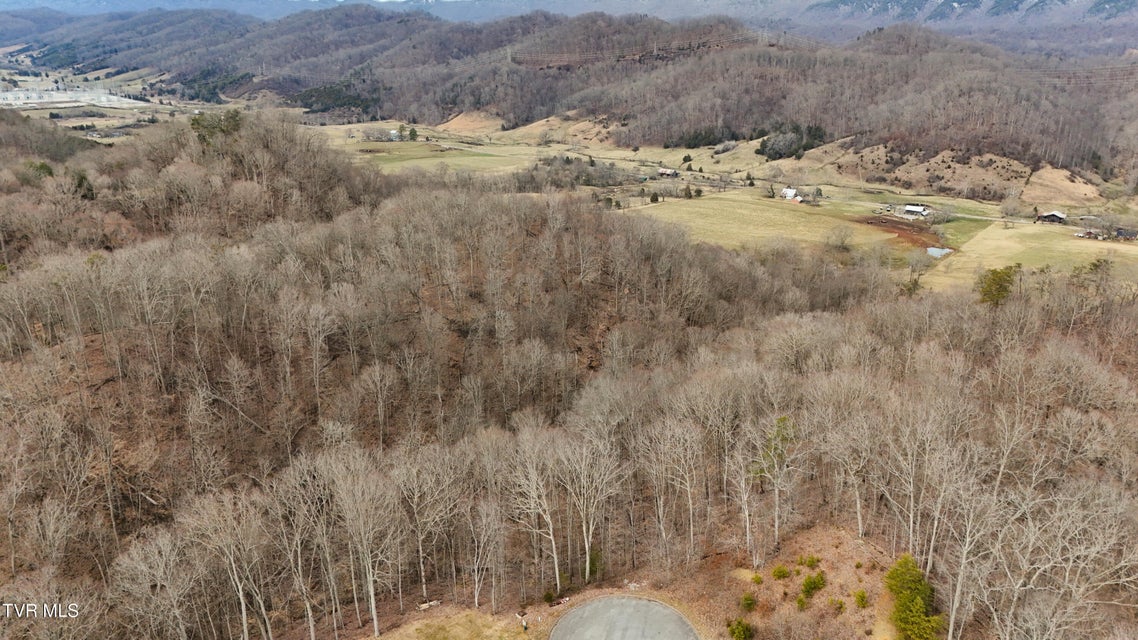 Photo #3: 200-201 Fox Ridge Drive