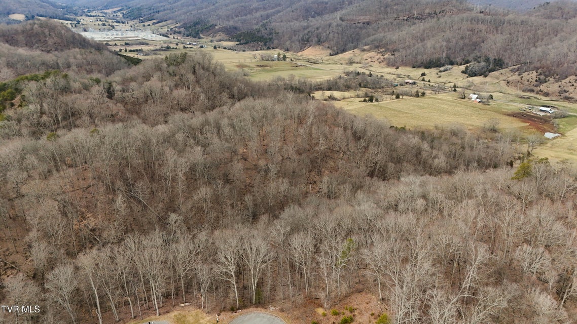 Photo #4: 200-201 Fox Ridge Drive