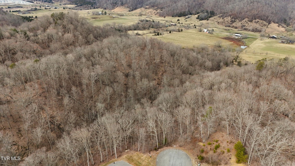 Photo #5: 200-201 Fox Ridge Drive