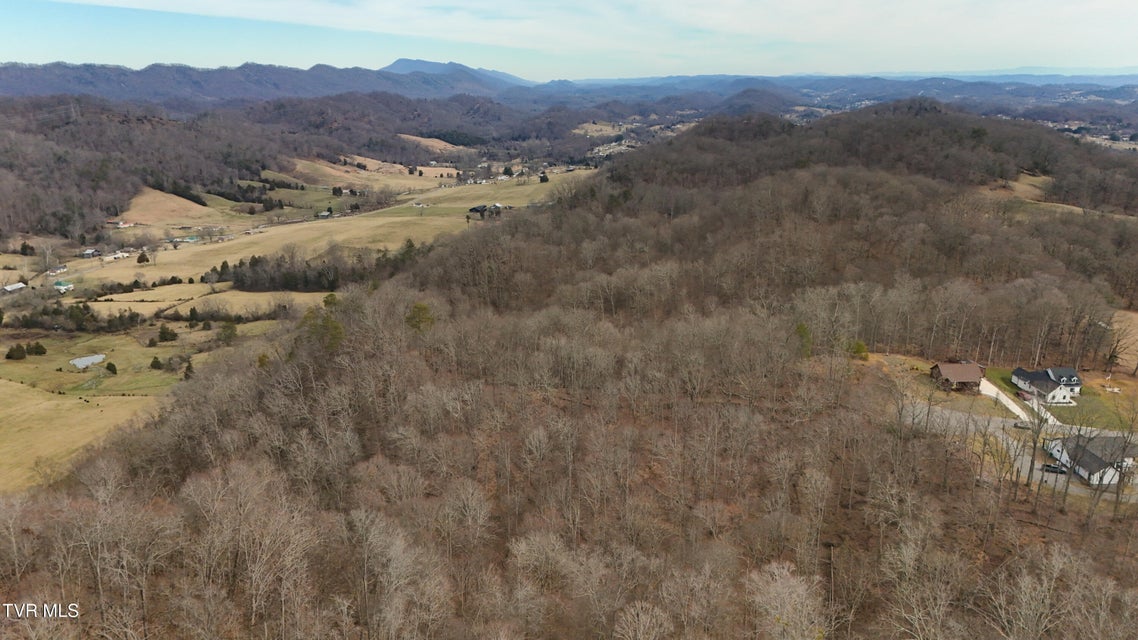 Photo #11: 200-201 Fox Ridge Drive