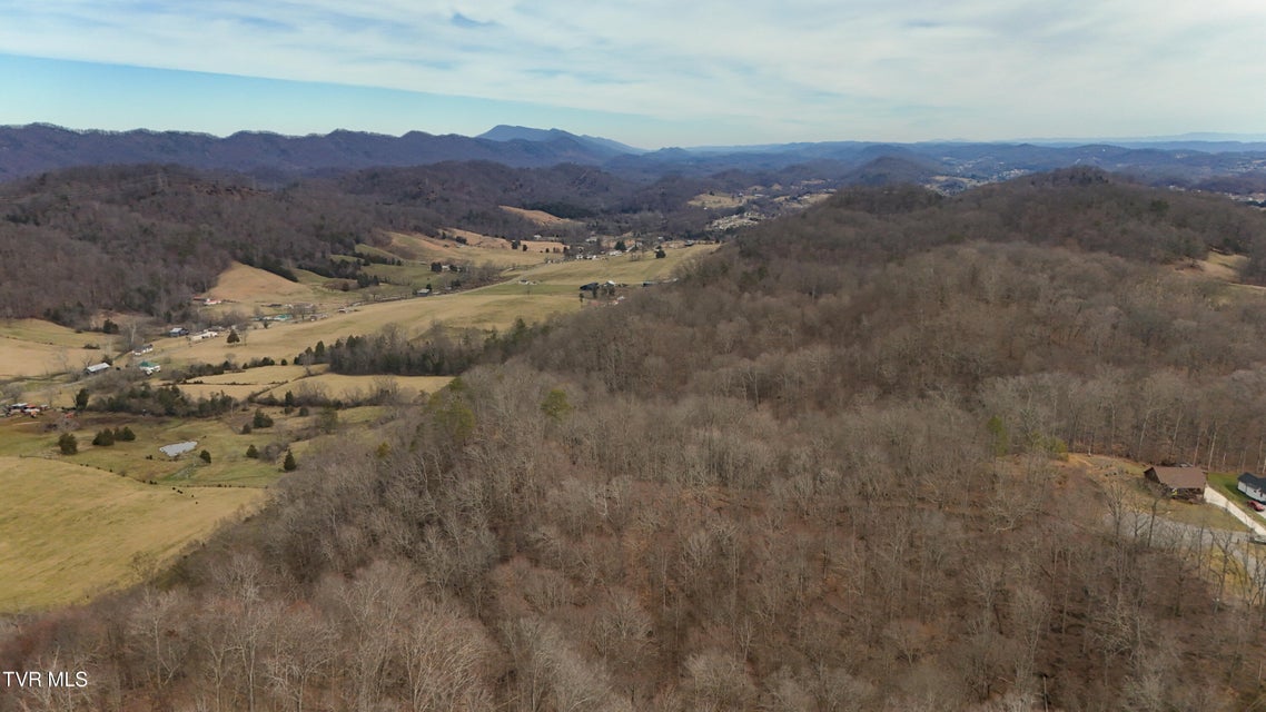 Photo #12: 200-201 Fox Ridge Drive