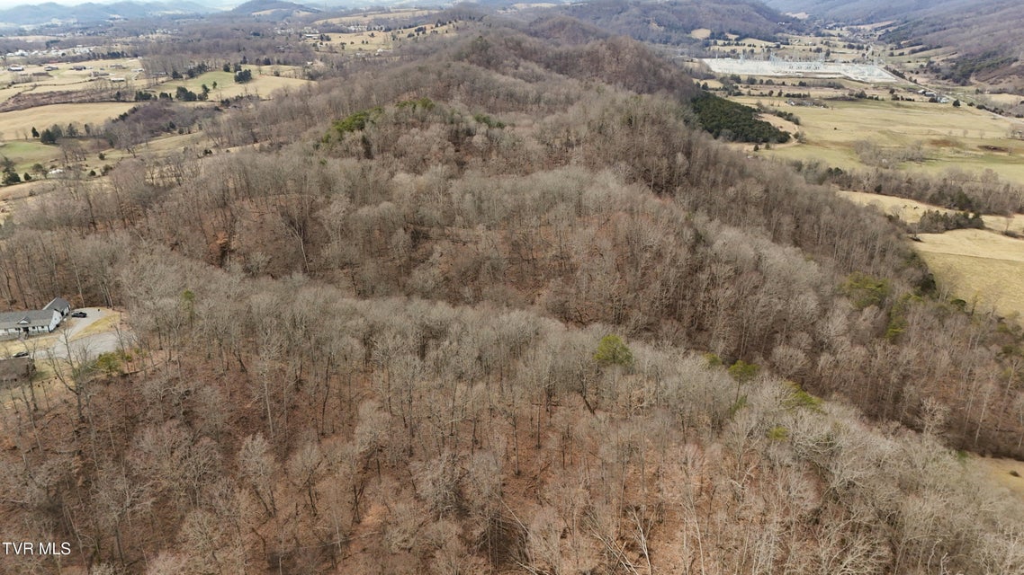 Photo #22: 200-201 Fox Ridge Drive