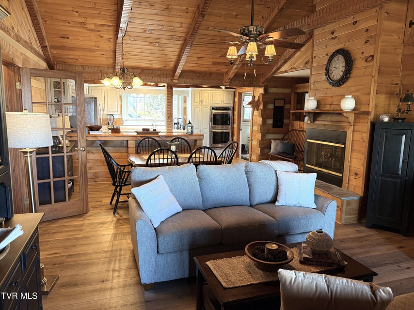 Photo #15: 990 Luna Way