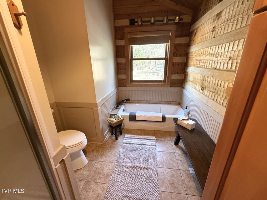 Photo #21: 990 Luna Way