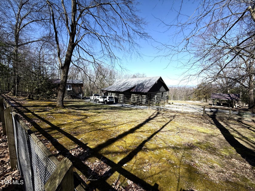 Photo #44: 990 Luna Way