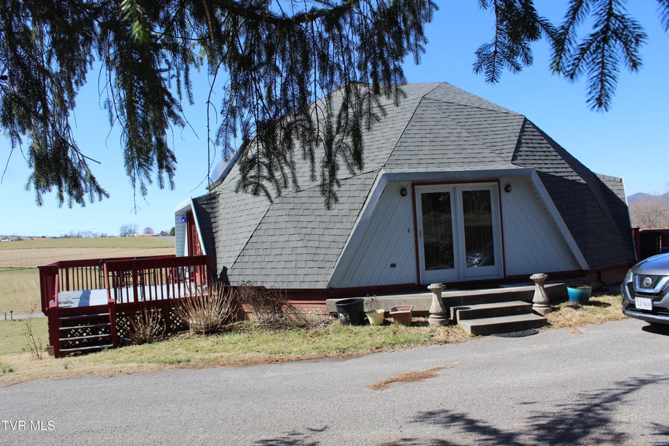 Photo #4: 141 Clyde Ellis Drive